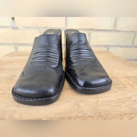 Vintage Heeled Mules - Picture 4 of 9